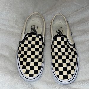 Checkerboard black/white vans.